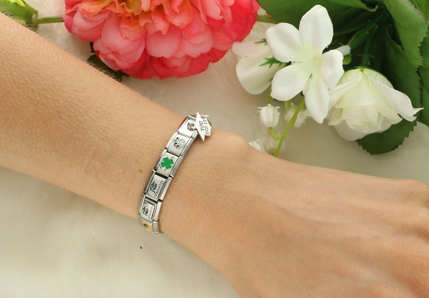 330304 14– Zawieszka Odcisk Łapy 925.jpg